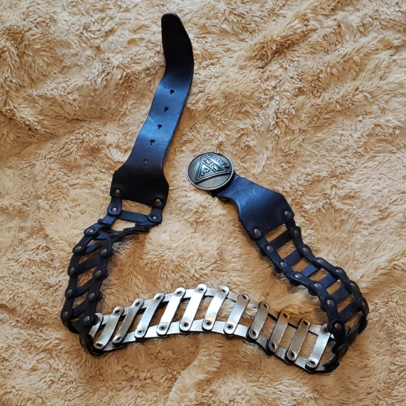 Guess belt - Picture 1 of 5